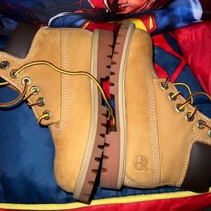 Timberlands toddler boots size 10c